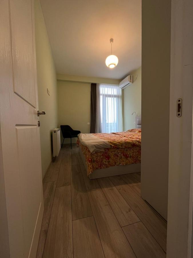 Izo's Apartment *